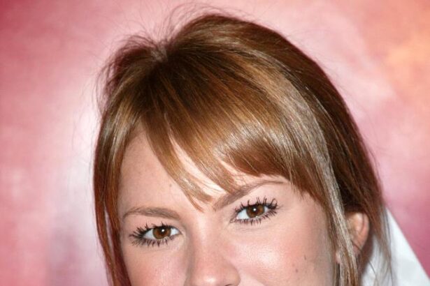 Nikki Cox